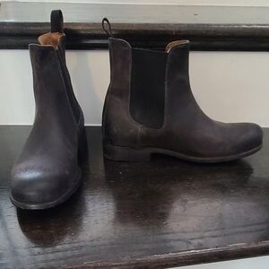 Frye Men's Dark Brown Chelsea Boots